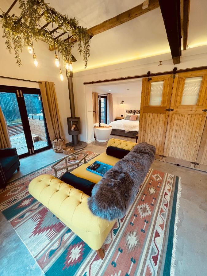 Luxury Barn With Hot Tub, Spa Treatments, Private Dining Little Budworth Eksteriør bilde